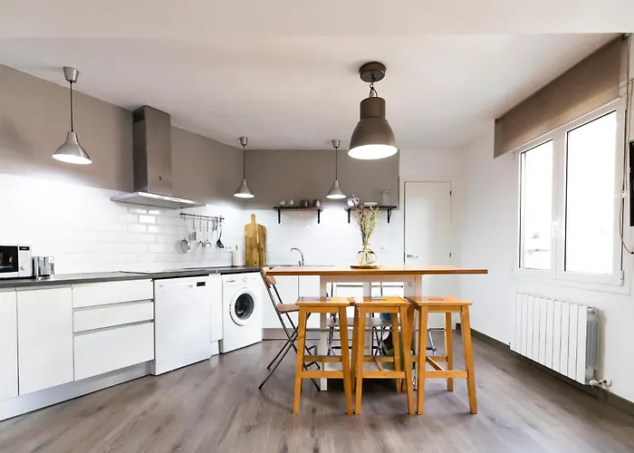 Akomodat En Luminoso Junto Al Paseo De La Ria Бильбао