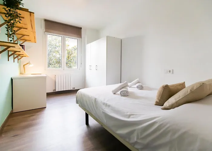 Akomodat En Luminoso Junto Al Paseo De La Ria Апартаменты Бильбао