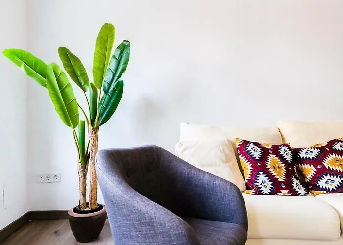 Akomodat En Luminoso Junto Al Paseo De La Ria