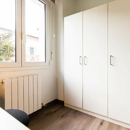 Akomodat En Luminoso Junto Al Paseo De La Ria Appartamento