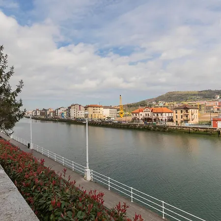 Akomodat En Luminoso Junto Al Paseo De La Ria * Бильбао