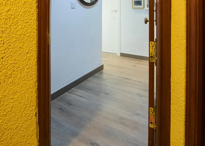 Akomodat En Luminoso Junto Al Paseo De La Ria Bilbao