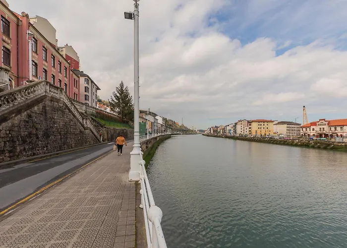 Lejlighed Akomodat En Luminoso Junto Al Paseo De La Ria Bilbao